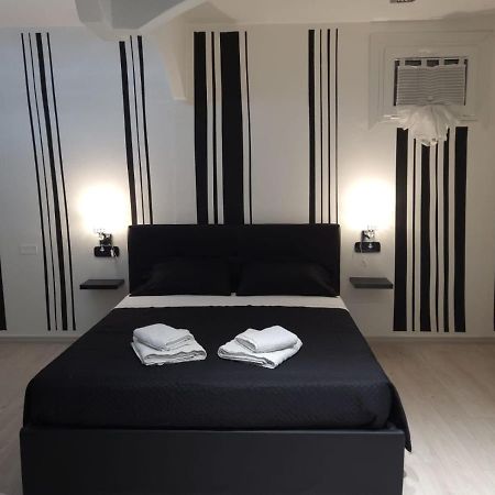 Come Per Incanto Rooms Bosa Exterior foto